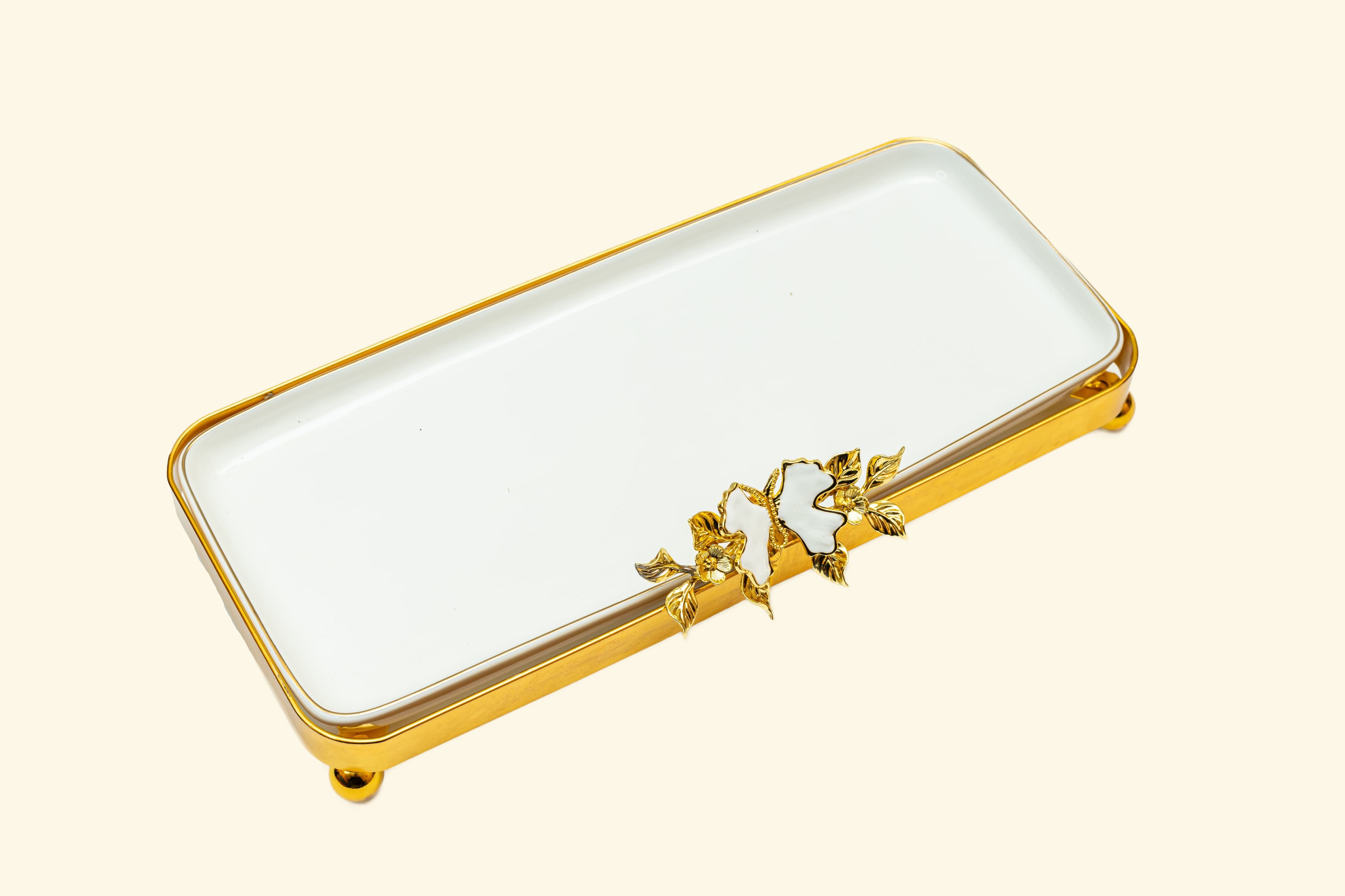 Ceramic Platter with Metal Golden Stand