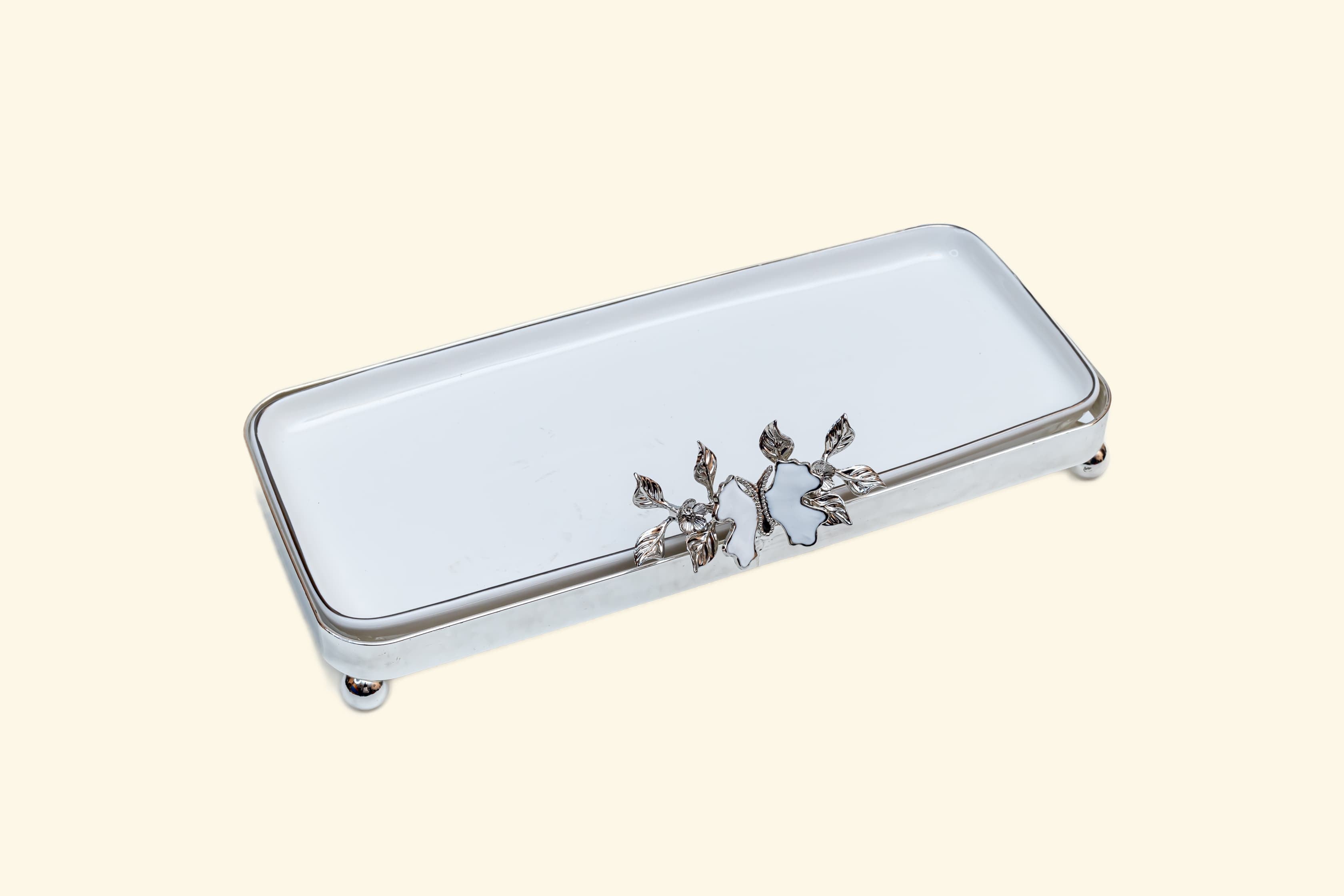 Ceramic Platter with Metal Silver Stand