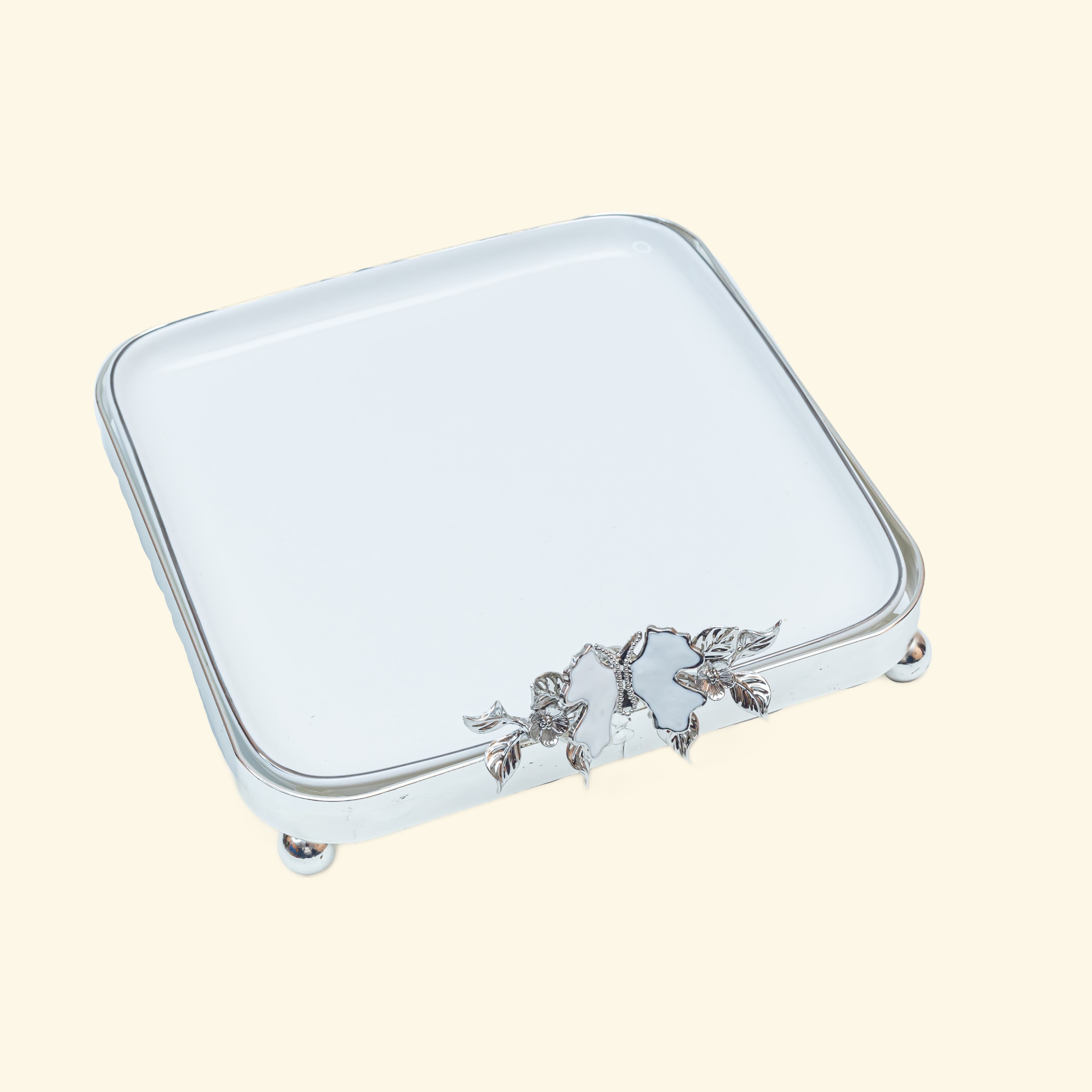 Ceramic Platter with Metal Silver Stand