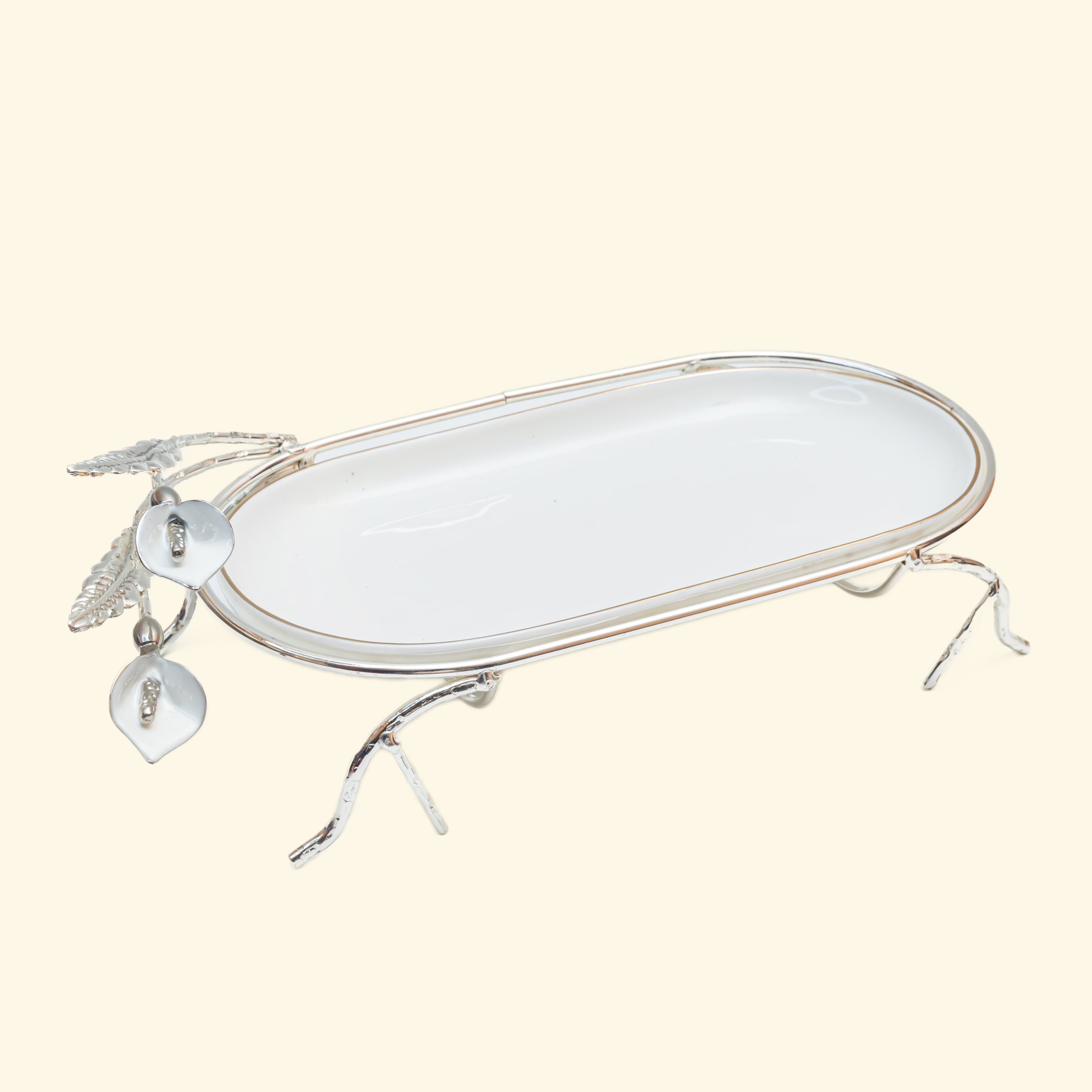 Ceramic Platter with Metal Silver Stand