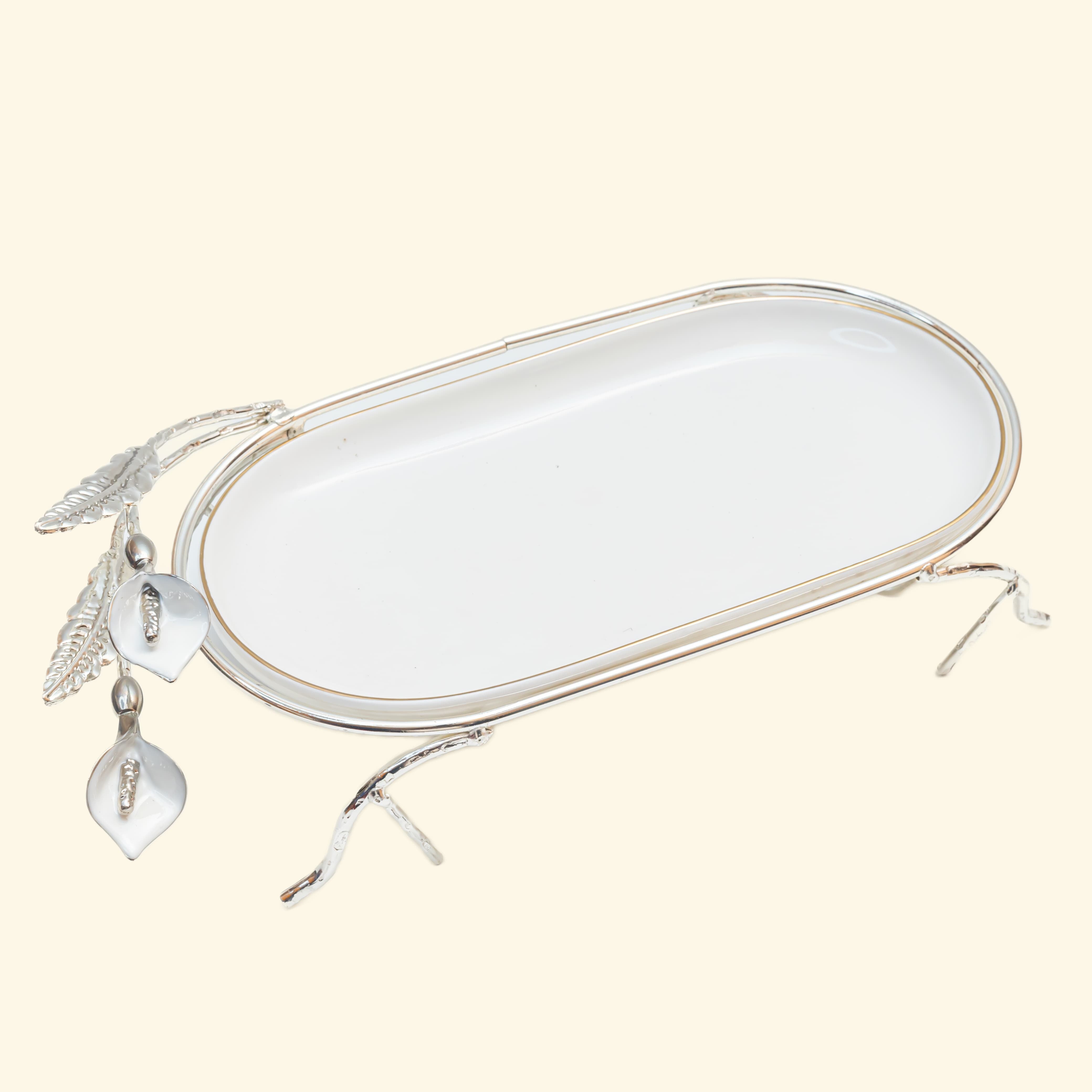 Ceramic Platter with Metal Silver Stand