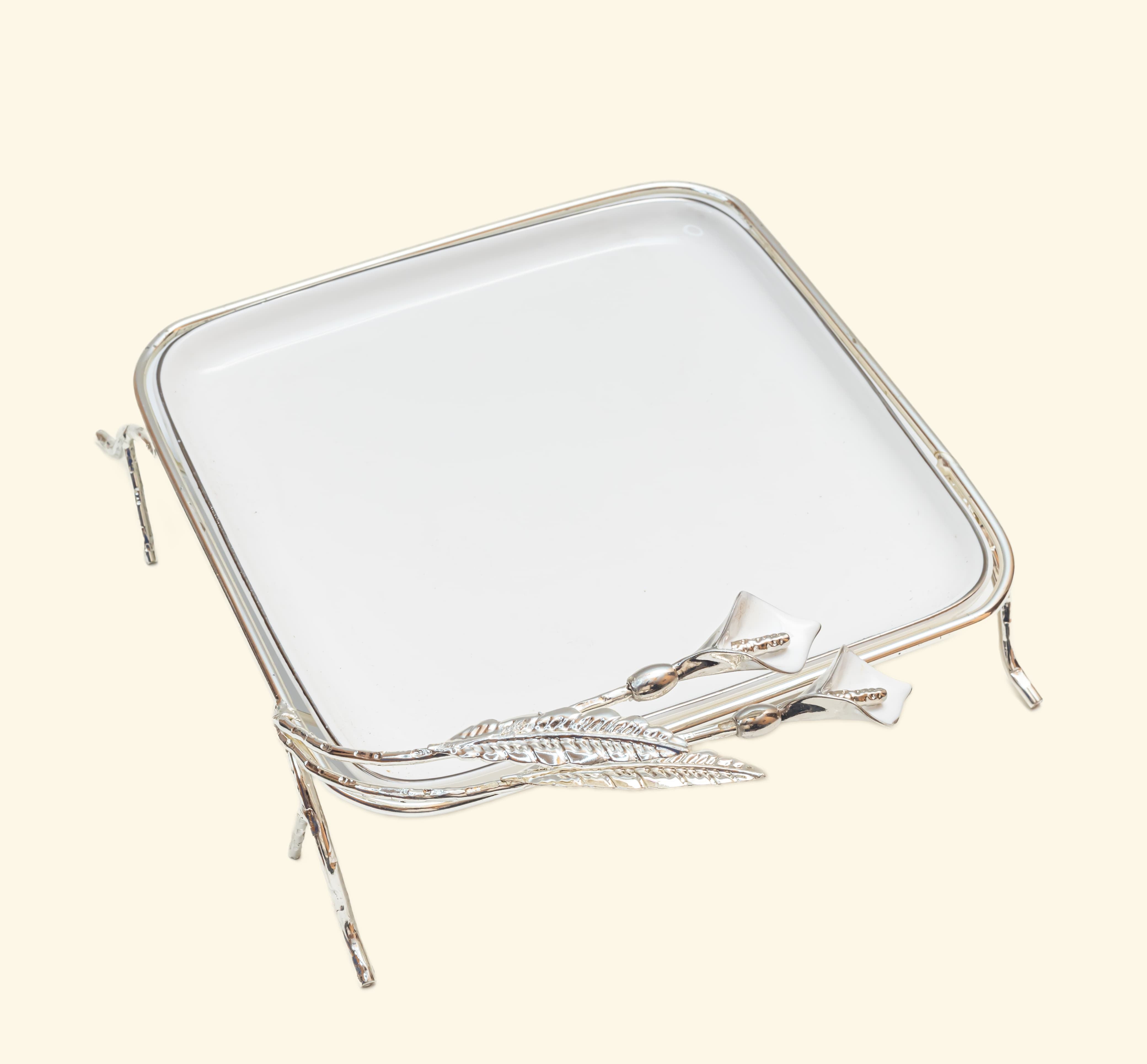 Ceramic Platter with Metal Silver Stand