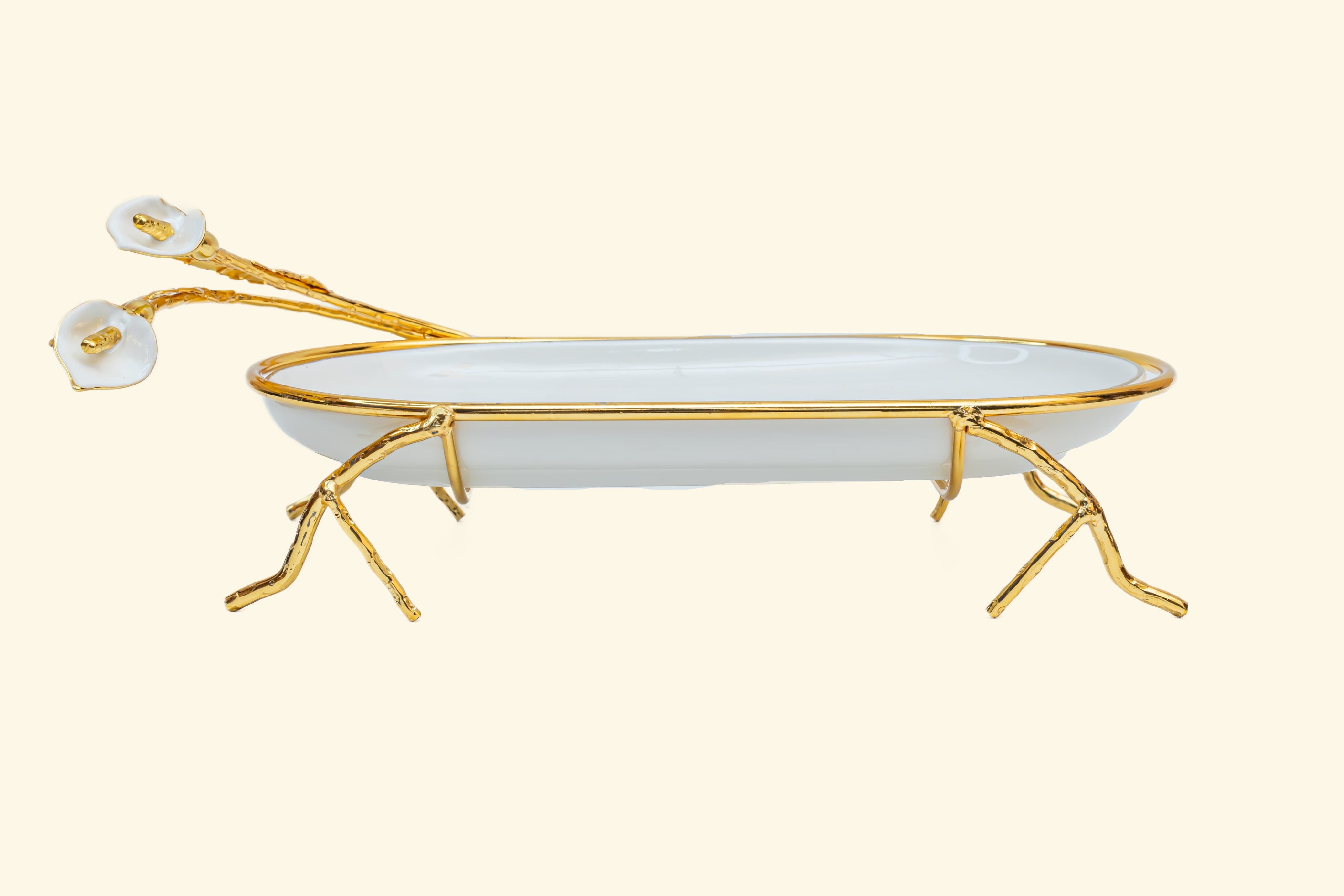 Ceramic Platter with Metal Golden Stand